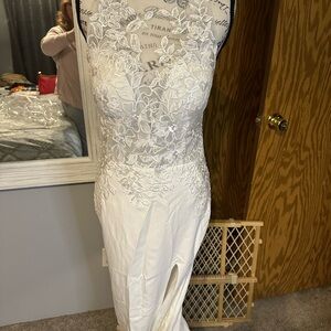 Elegant White Lace Bridal Gown